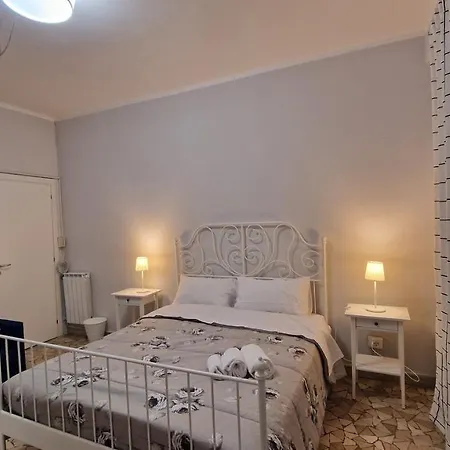 Гостьовий будинок City Rooms *